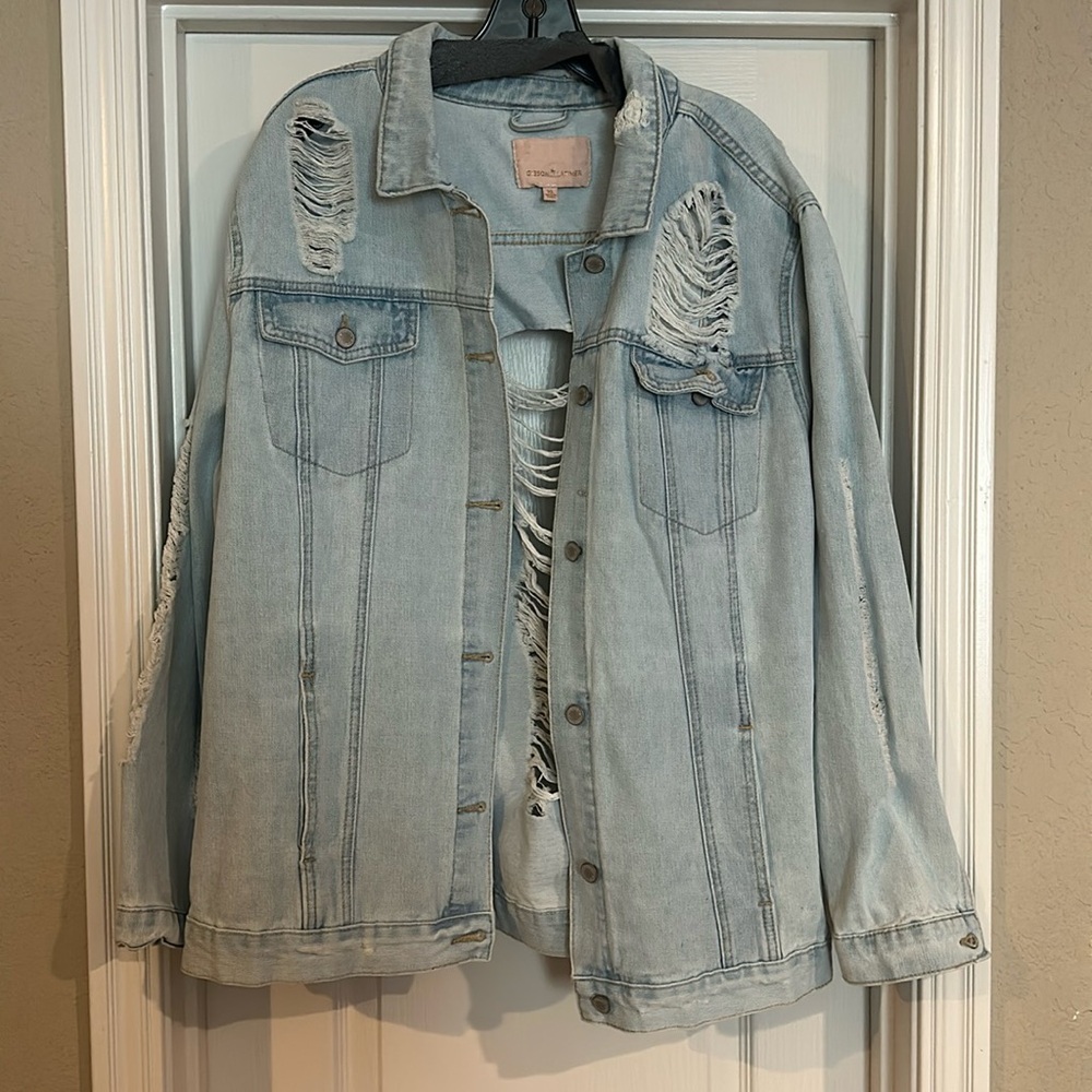 Gibson Latimer Distressed Denim Jacket